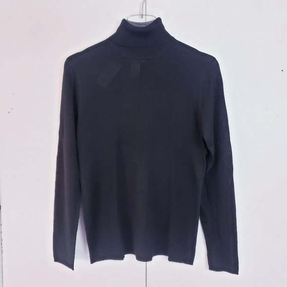 Field Manor Sweaters - NWT Field Manor 100% Silk Black Ribbed Turtleneck